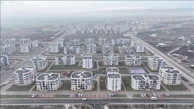 Diyarbakır'da depremzedeler yapılan konutlarda güvenle oturuyor 