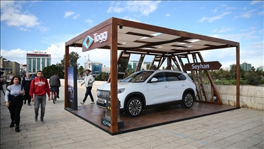 Çukurova'dan ilham alan Togg'un "Seyhan" rengi Adana'da sergilendi