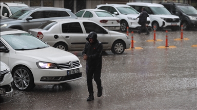 Li Şanliurfayê baran û zîpik barî