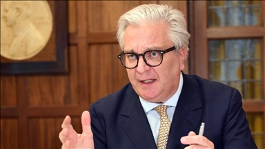 Le prince Laurent de Belgique reconnaît avoir rencontré Jeffrey Epstein à deux reprises en privé