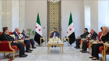 الشرع: سوريا ملتزمة بضمان حقوق مواطنيها الأكراد في إطار الدستور