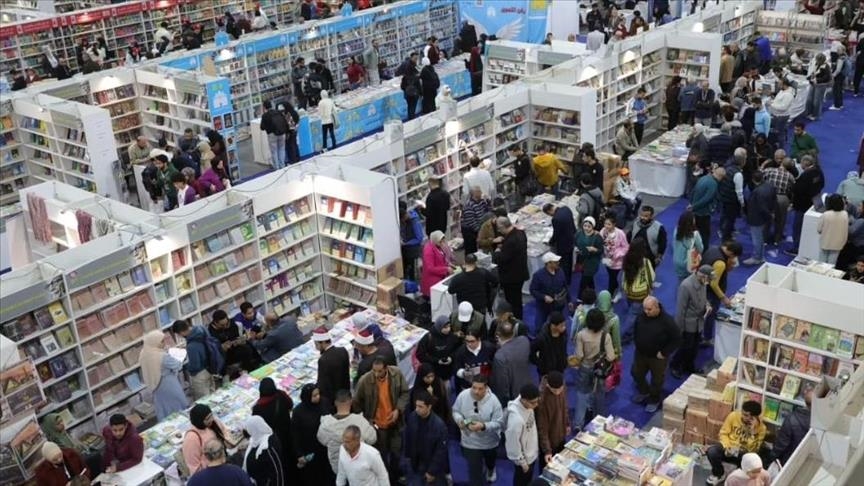 قطر تتسلم شارة "ضيف شرف" لمعرض الكتاب بالقاهرة 2027