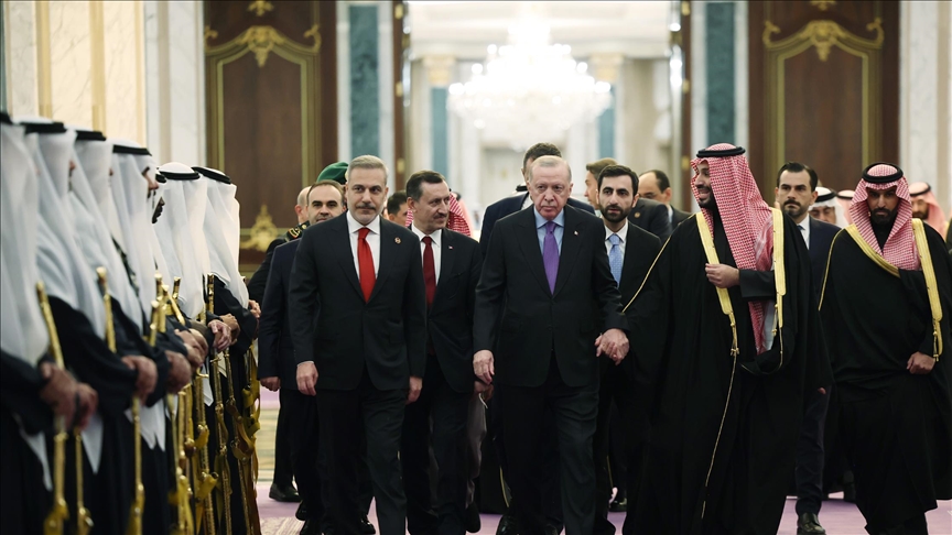 مرحلة جديدة من الازدهار.. زيارة أردوغان بعيون الإعلام السعودي (تقرير إخباري)