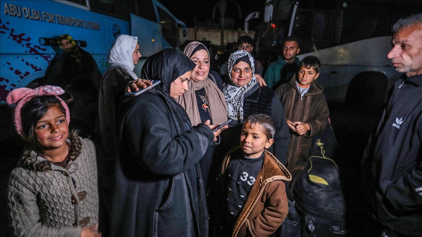 بازگشت 40 فلسطینی به غزه و انتقال 40 نفر دیگر به مصر از گذرگاه رفح