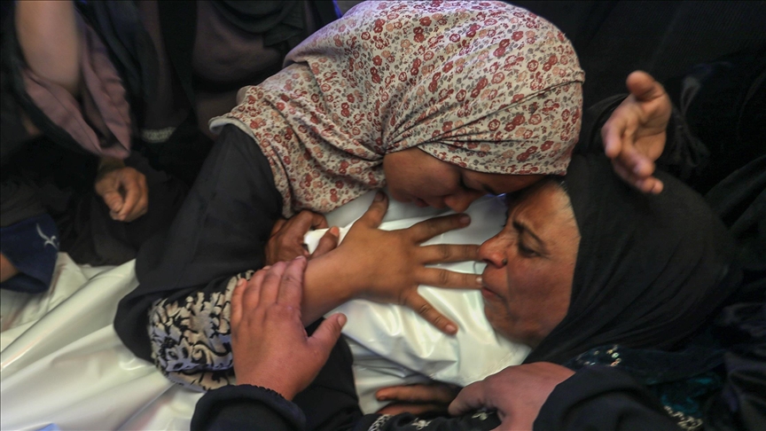 بينهم طفلة.. مقتل 8 فلسطينيين بقصف إسرائيلي على غزة