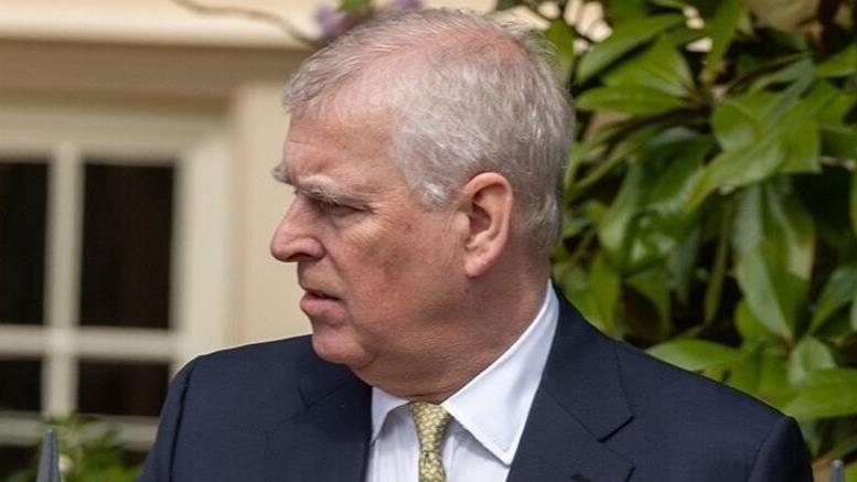 Брат короля Карла III покинул резиденцию «Ройал-Лодж» на фоне подробностей дела Эпштейна