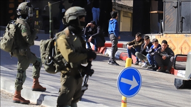 الضفة.. الجيش الإسرائيلي يخرب مدرسة ويغلق طريقها