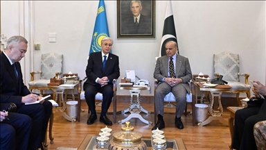 Президент Казахстана и премьер Пакистана обсудили развитие многопланового сотрудничества 