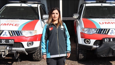 Kardeşleri enkaz altında kalan UMKE gönüllüsü başka hayatlara umut oldu