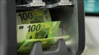 ECB expected to hold rates as stronger euro adds new pressure