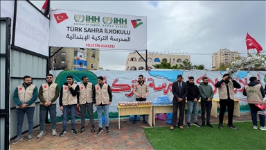 "بارقة أمل".. هيئة الإغاثة الإنسانية التركية تفتتح مدرسة بغزة
