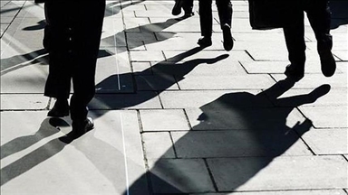 Investors eye US Employment data amid geopolitical risks and AI concerns