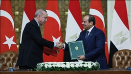 Egypt’s president says determined to strengthen ‘constructive’ cooperation with Türkiye