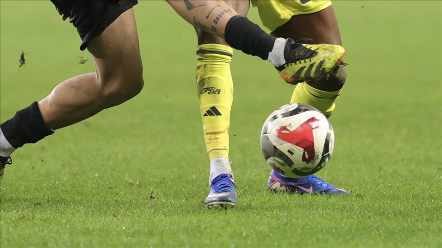 Futbolda "Ara transfer" dönemi yarın sona erecek