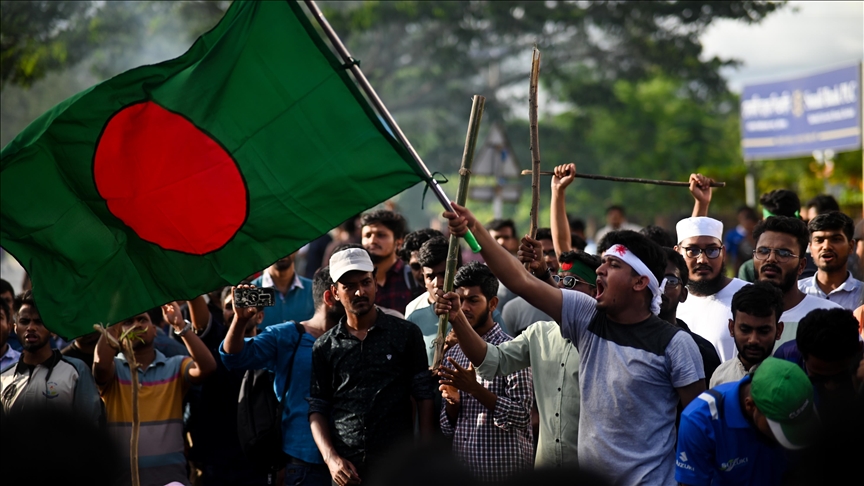 Bangladeş'te 2024'teki protestolarda "insanlığa karşı suç" işlemekle suçlanan 6 kişiye idam cezası verildi