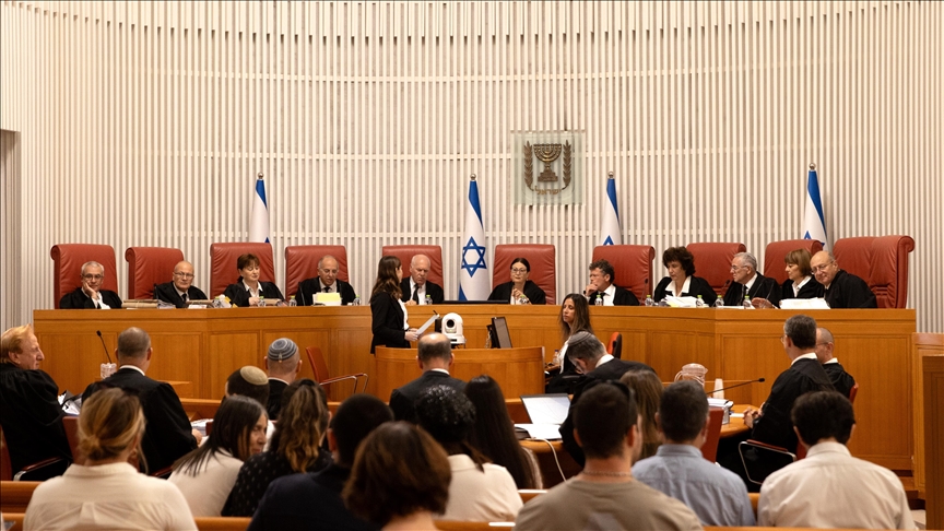 İsrail'de hükümet ile Yüksek Mahkeme arasındaki anlaşmazlık "anayasal bir krizi" tetikliyor