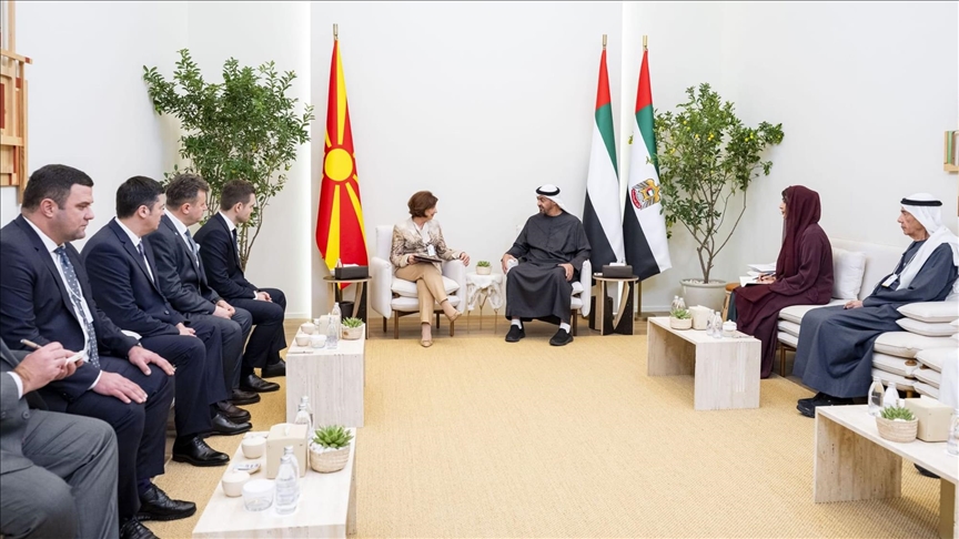 Presidentja e Maqedonisë së Veriut takohet me homologun nga Emiratet e Bashkuara Arabe