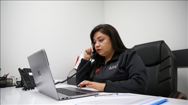 Depremde kaybettiği babasının izinden giden Buse, AFAD personeli oldu 