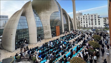 10 Dutch municipalities fined for conducting research into Muslim communities