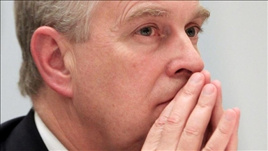 Email appears to confirm photo of ex-duke of York, Virginia Giuffre is real