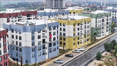 Yeni yuvalarına kavuşan depremzedeler geleceğe daha güvenli bakıyor 