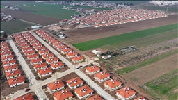 Türkiye'nin ilk "kırsal uydu kenti" depremzedeleri güvenli konutlarla buluşturdu