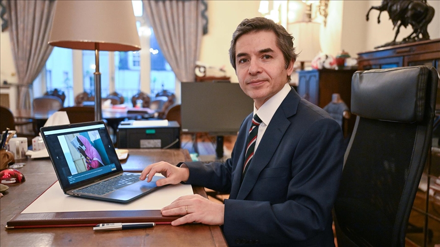 Türkiye'nin Londra Büyükelçisi Ertaş, AA'nın "Yılın Kareleri" oylamasına katıldı