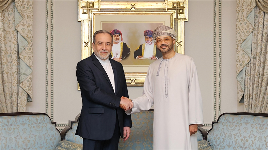 İran Dışişleri Bakanı Erakçi ile Ummanlı mevkidaşı Busaidi, ABD-İran müzakereleri öncesi görüştü