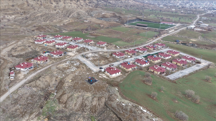 480 erdhejzede li gundewarên Diyarbekirê li xaniyên nû yên gundewarî bi cih bûn