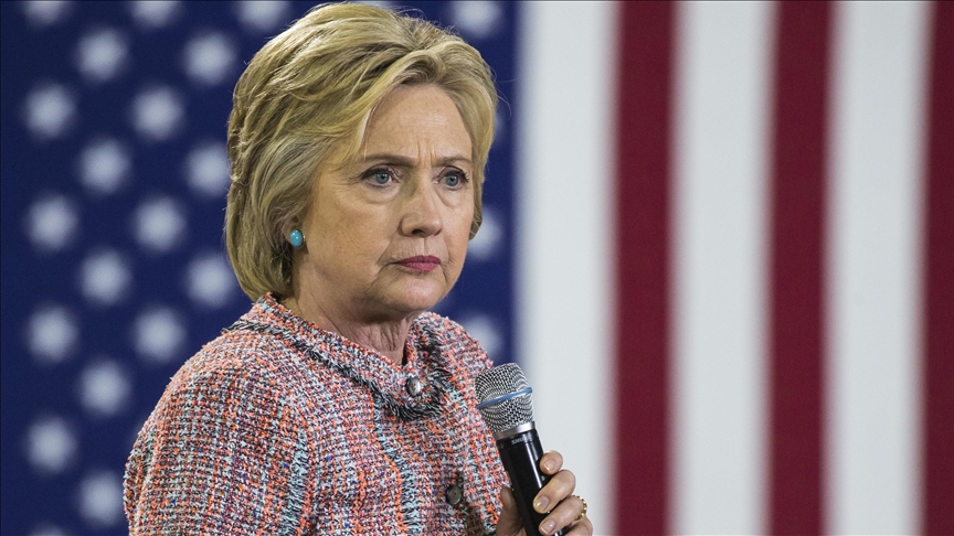 Hillary Clinton kërkon seancë dëgjimore publike përpara dëshmisë në hetimin mbi Epsteinin