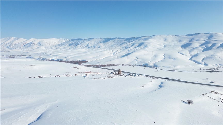Li Kanîreşa bi berfê sipî bûye dîmenên xweşik derketin holê