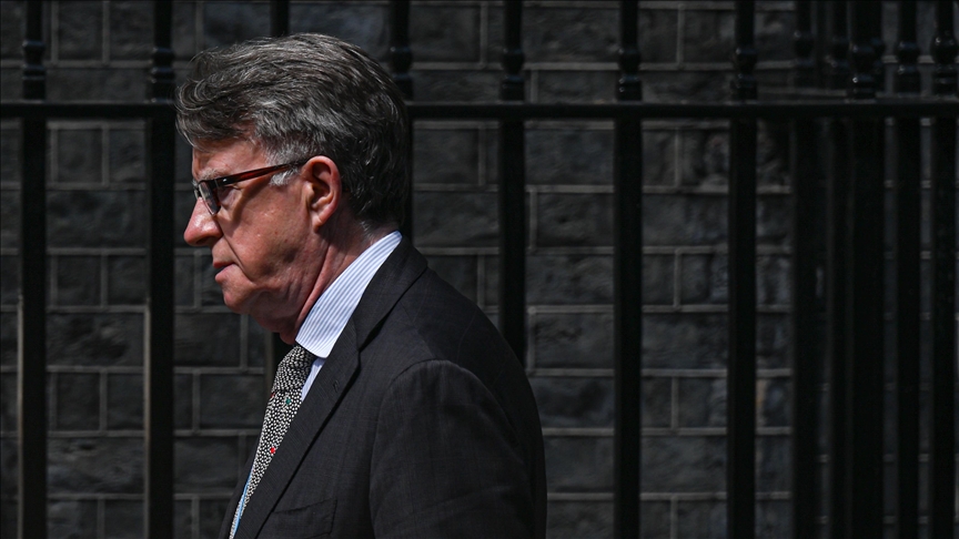 UK police searching 2 properties related to ex-minister Mandelson over Epstein investigation