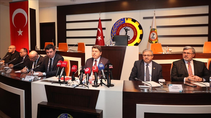 Adalet Bakanı Tunç: Türkiye'de hukuk güvenliğinin olduğunu gören yatırım yapmaya geliyor