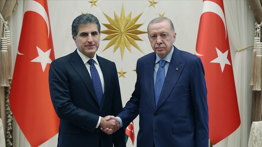 Barzani, Cumhurbaşkanı Erdoğan’ı depremden etkilenen bölgelerin yeniden inşasındaki liderliği için tebrik etti