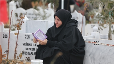 لە ئادیامان لەسەر گۆڕی قوربانیانی بوومەلەرزەکەی شەشی شوبات یادی کارەساتەکە کرایەوە