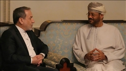 Le ministre omanais des Affaires étrangères qualifie les pourparlers américano-iraniens de « très sérieux » 