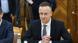 Szijjarto tvrdi da bi rat u Ukrajini već bio završen da odlučuje Trump