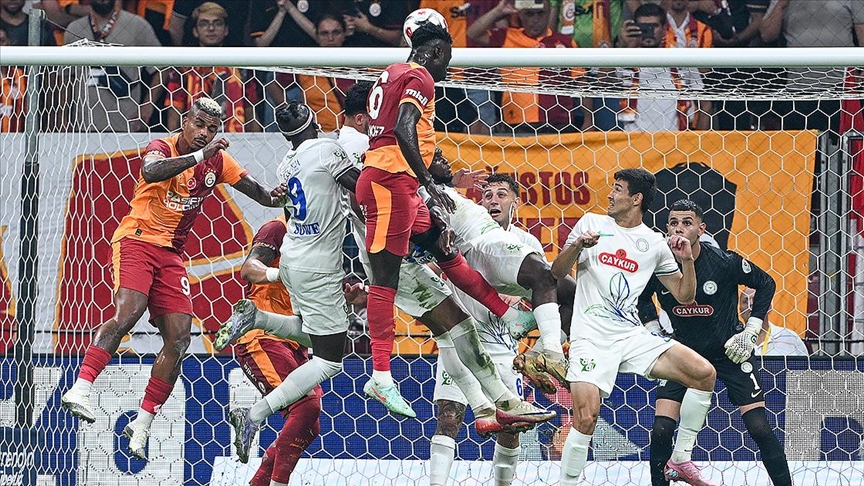  Galatasaray, Süper Lig'de yarın Çaykur Rizespor'a konuk olacak