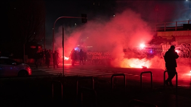 İtalya'da Milano-Cortina Kış Olimpiyat Oyunları'na karşı düzenlenen protestoda olaylar çıktı