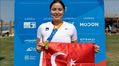 Bengisu Avcı, Dünya Master Oyunları'nda 5 bin metre yüzmede şampiyon oldu