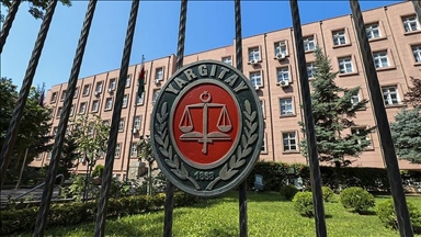 Yargıtay, İzmir depreminde yıkılan Yılmaz Erbek Apartmanı davasında bazı sanıkların cezasını bozdu