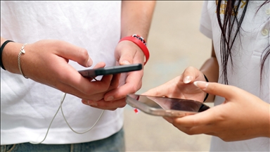 Most Poles back social media ban for children under 16, survey finds