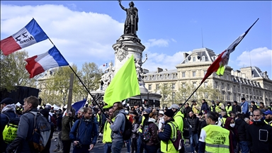 France : des images inédites relancent l’affaire des violences contre des "gilets jaunes" en 2018