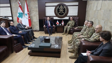 لبنان.. قائد الجيش يبحث مع وزير خارجية فرنسا تحضيرات "مؤتمر باريس"