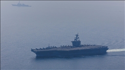 US CENTCOM commander visits aircraft carrier in Arabian Sea