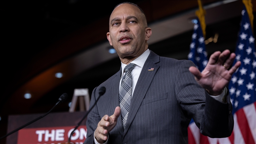 US House minority leader says Trump's effort to 'nationalize' elections aims to 'steal' midterms