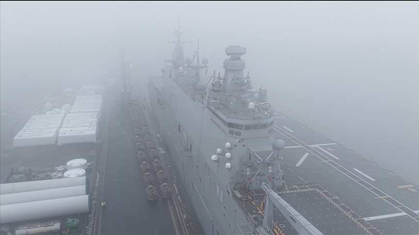 TCG Anadolu, Steadfast Dart-26 Tatbikatı'nda görevli kara unsurlarını Almanya'ya ulaştırdı