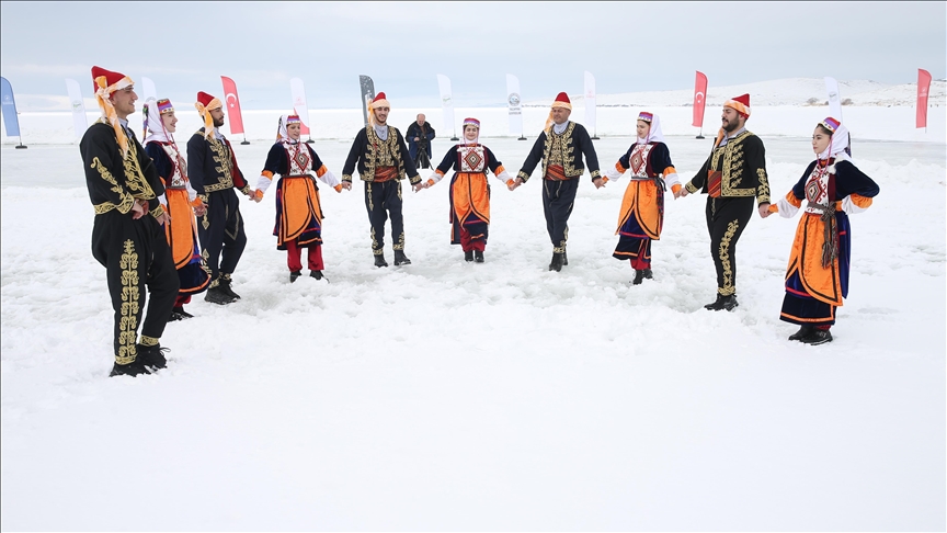 Li ser Gola Çildirê "Şahiya Cemedê" hat lidarxistin