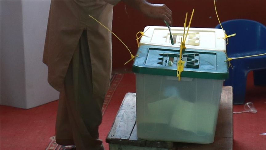 Pakistan's opposition protests against alleged poll rigging