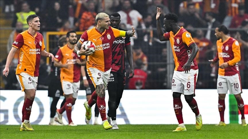 قدم.. غالاطة سراي يعزز موقعه بصدارة الدوري التركي الممتاز